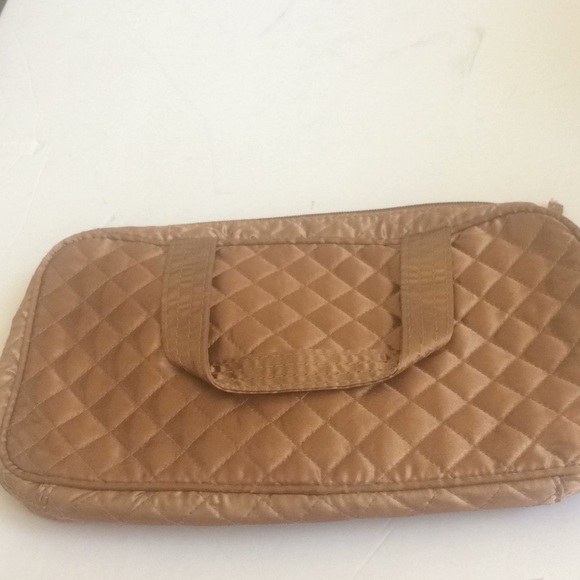 Ladies Avon Quilted Makeup Pouch - Picture 1 of 3
